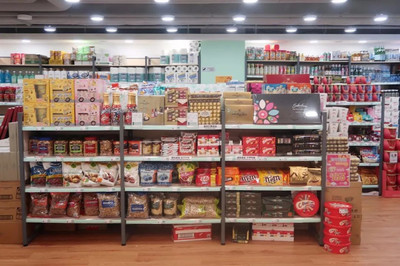 萌寵駕到！二手日用百貨巧變新春萌寵主題裝置